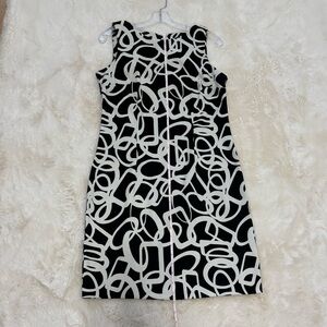 Black and White Dress by Dress Barn, Shift Zip, Size 10. Imported.